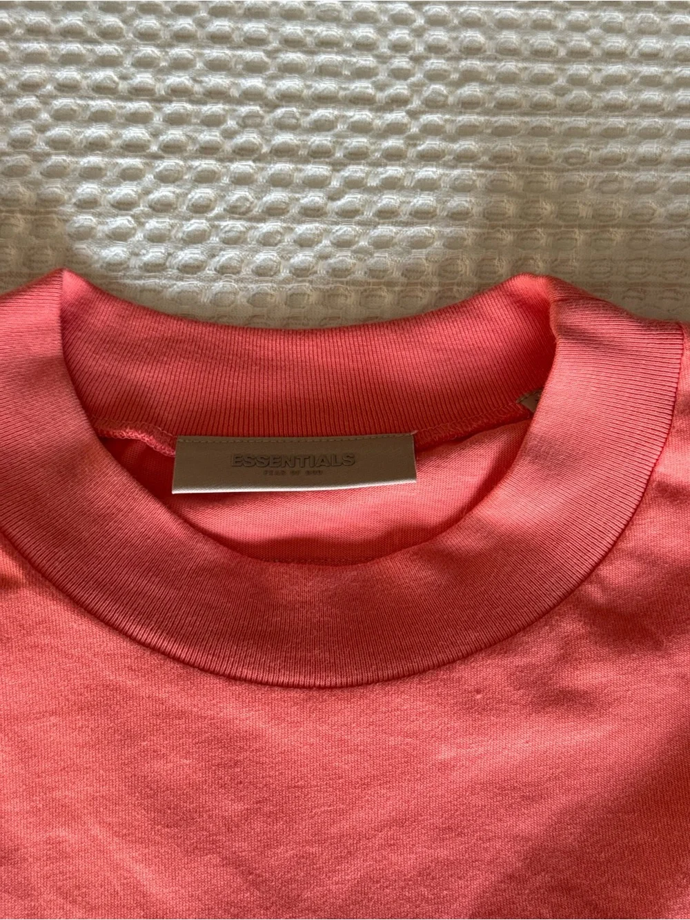 Brand New Fear of God Essentials Coral-Pink Embossed Logo Crewneck Tshirt unworn - Picture 3 of 6